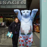 Lisa Schweigert Photo 6