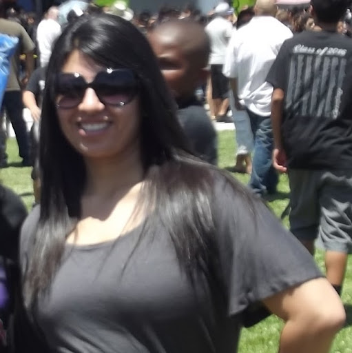 Frances Vargas Photo 9