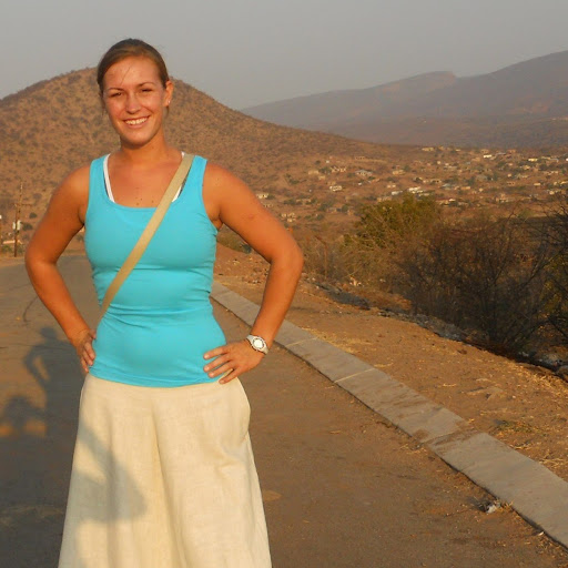 Kelly Vandenberg Photo 19