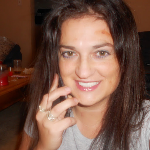 Amy Graham Photo 14