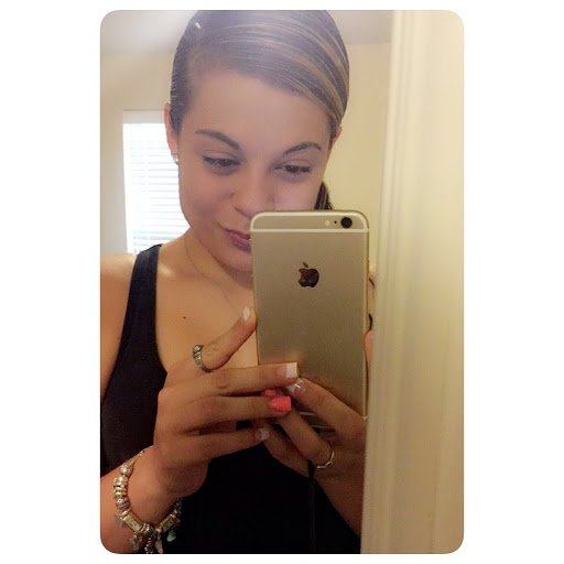 Michelle Ruiz Photo 15