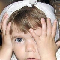 Elizabeth Smartt Photo 8