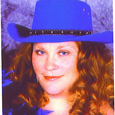 Stephanie Treadway Photo 13