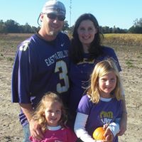 Sarah Mccracken Photo 33