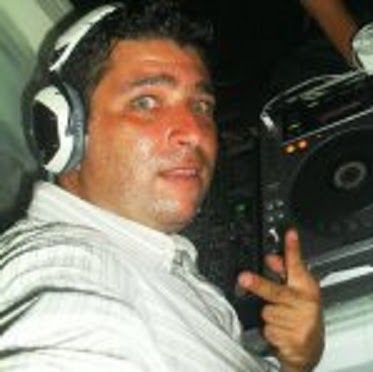 Robert Harry Photo 20