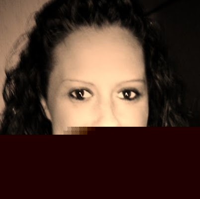 Victoria Simmons Photo 41