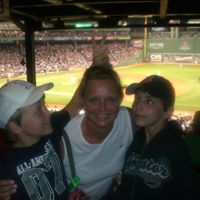 Linda Hurley Photo 10
