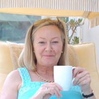 Sarah Mayer Photo 48