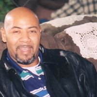 Wayne Thomas Photo 6