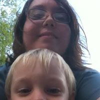Elizabeth Petersen Photo 49