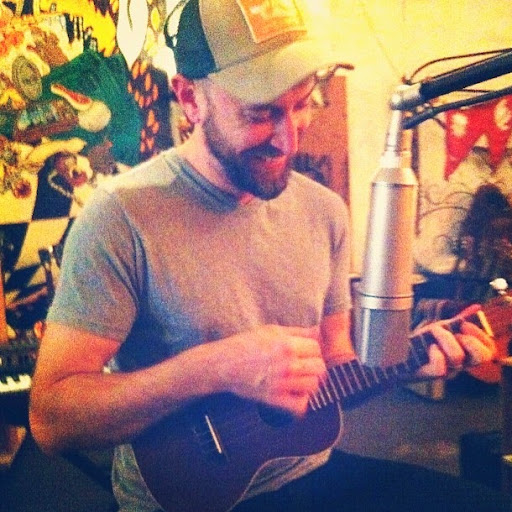 Taylor Jones Photo 11