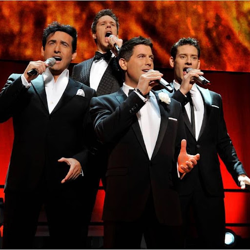 Elizabeth Mccormack Photo 12