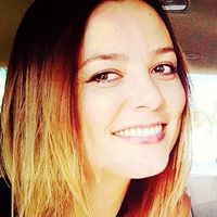 Elizabeth Roldan Photo 18