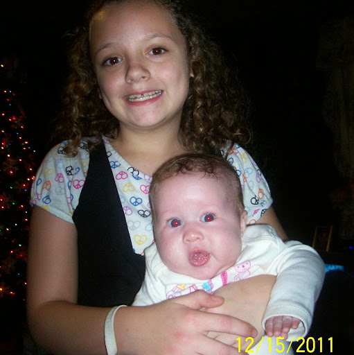 Kristen Calhoun Photo 6