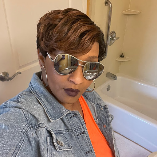Renee Turner Photo 13