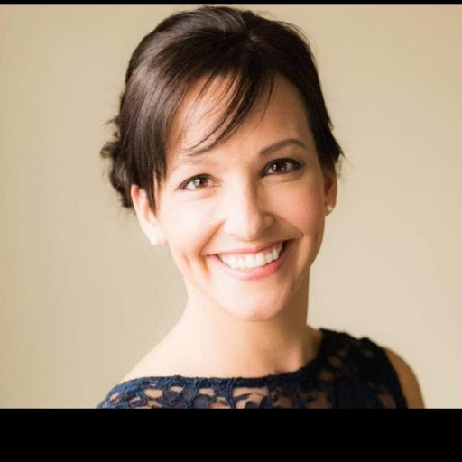 Amy Neumann Photo 35