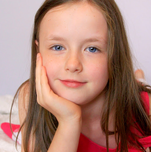 Catherine Rice Photo 10