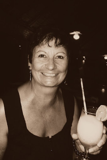 Ann Davidson Photo 16