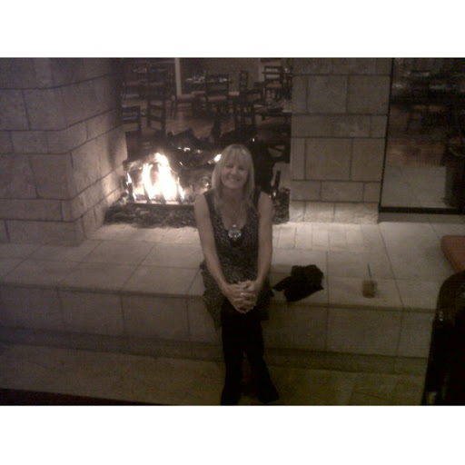 Elaine Robertson Photo 42