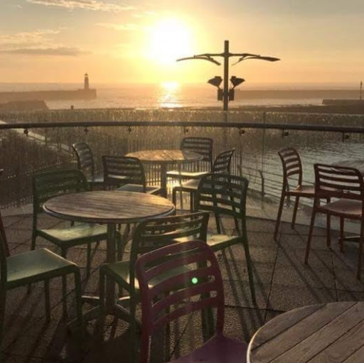 Gillian Davies Photo 25