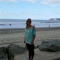 Emily Bates Photo 27