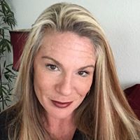 Julie Fuller Photo 2