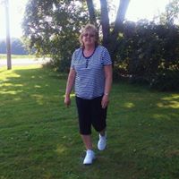 Debra Pickering Photo 15