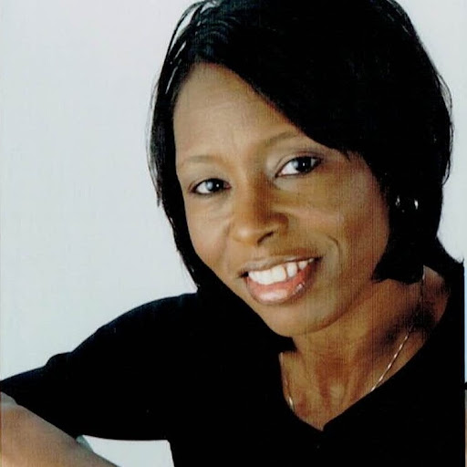 Beverly Lewis Photo 17