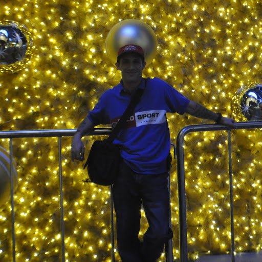 Gerald Ross Photo 41