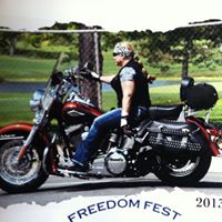 Kelly Hayes Photo 20