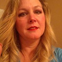 Shannon Dobbs Photo 26