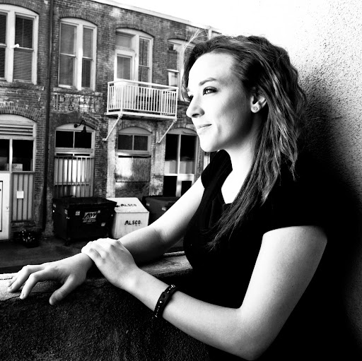 Samantha Stoddard Photo 17