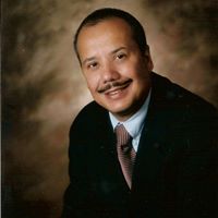 Ralph Varela Photo 8