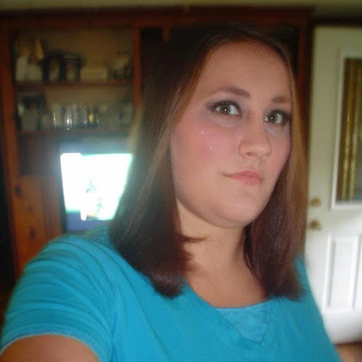 Shannon Devine Photo 38