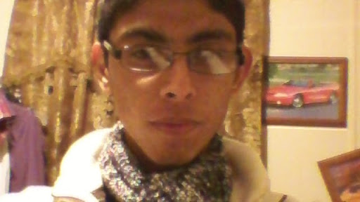 Robert Rojas Photo 15