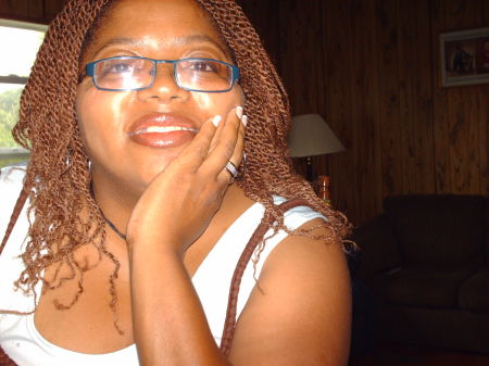 Annette Taylor Photo 14