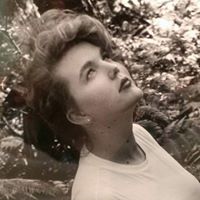 Pamela Boyle Photo 19