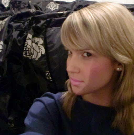 Stephanie Webster Photo 7