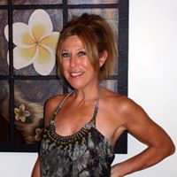 Angie Baxter Photo 15