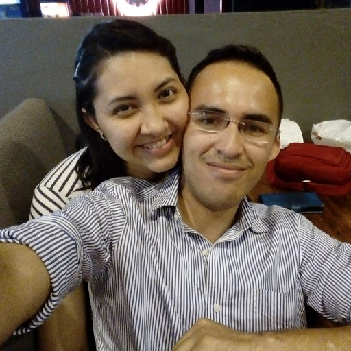 Carlos Calderon Photo 34