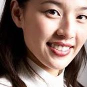 Anna Lew Photo 13