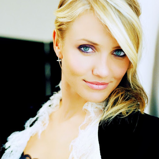 Alice Collins Photo 19