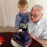 Angela Mckenna Photo 9