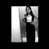 Kristin Rosales Photo 6