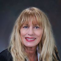 Nancy Hutton Photo 15