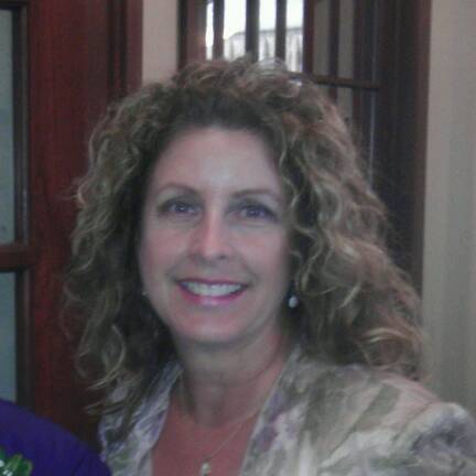 Suzanne Gardner Photo 33