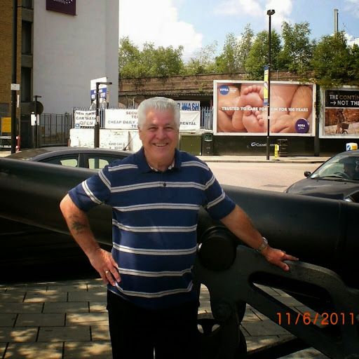 Michael Fielding Photo 19