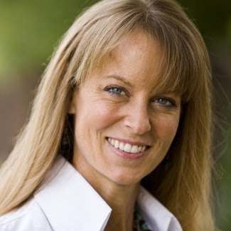 Julie Bacon Photo 4