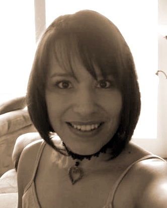 Laura Torres Photo 33