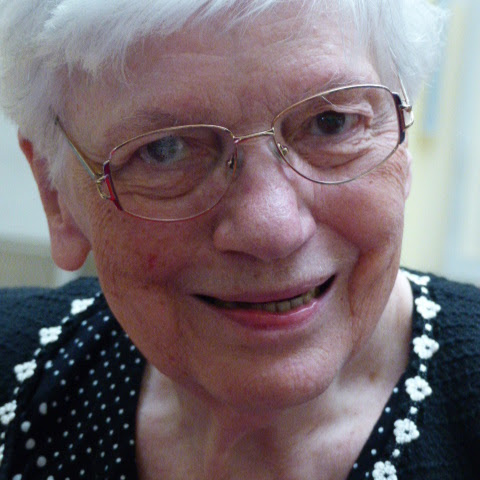 Laura Burger Photo 13